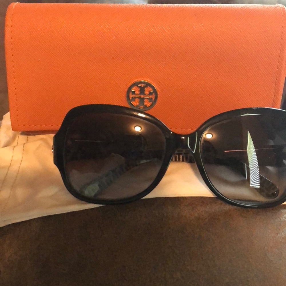 Tory burch sunglasses